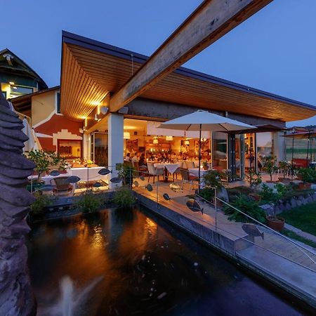 Hatzendorf Malerwinkl Restaurant + Kunsthotel מראה חיצוני תמונה