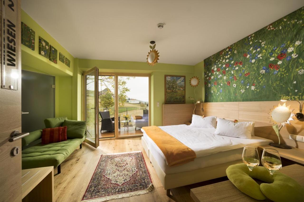 Hatzendorf Malerwinkl Restaurant + Kunsthotel מראה חיצוני תמונה