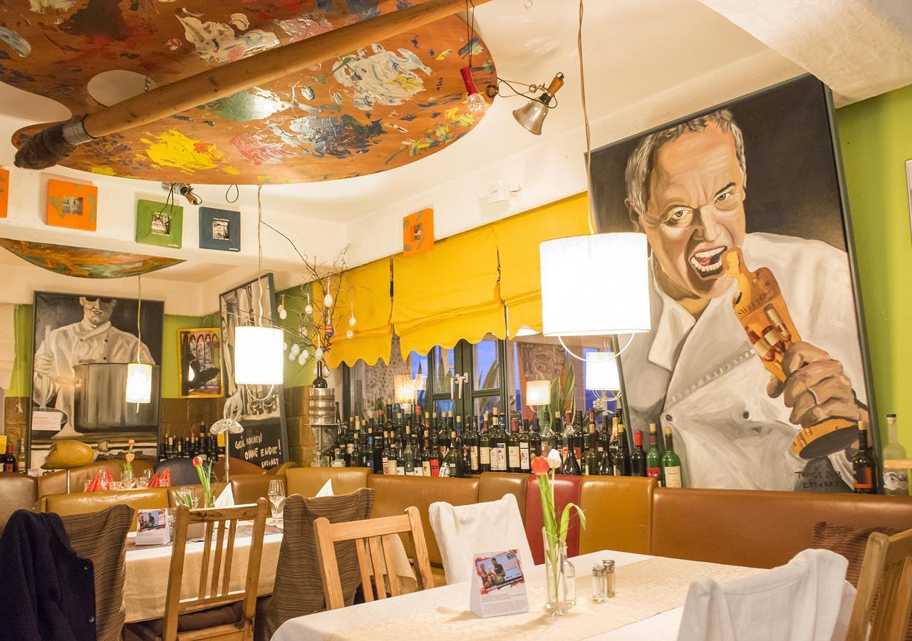 Hatzendorf Malerwinkl Restaurant + Kunsthotel מראה חיצוני תמונה